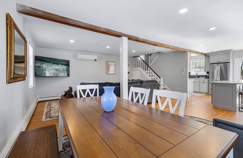 West Barnstable House | Newly remodeled 3BR+ overlooking cranberry bog. 11mins to beach. Sleeps 8