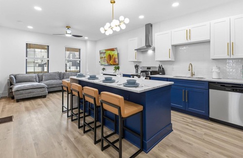 Near Eastside House | Newly Renovated 4 BR near downtown Indy w Garage!
