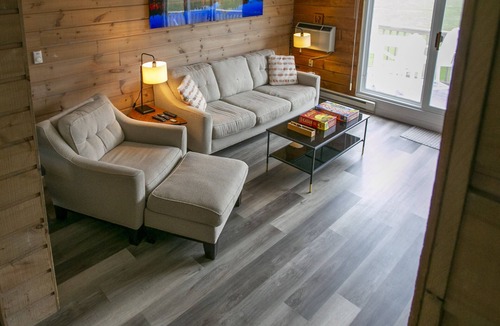 Cedar House | Newly Renovated Beautiful Sugar Loaf Condo w Pool, 4BR 4BA