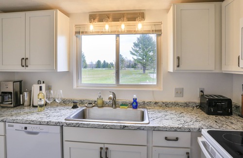 Cedar House | Newly Renovated Beautiful Sugar Loaf Condo w Pool, 4BR 4BA