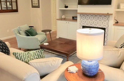 Chatham House | Newly Renovated! Walk to Town and Beach!