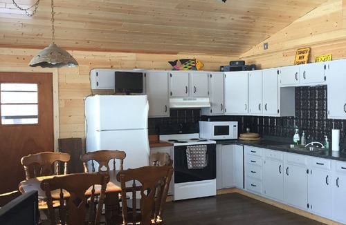 Siren Cabin | Newly Updated Lake Front Cabin in Siren
