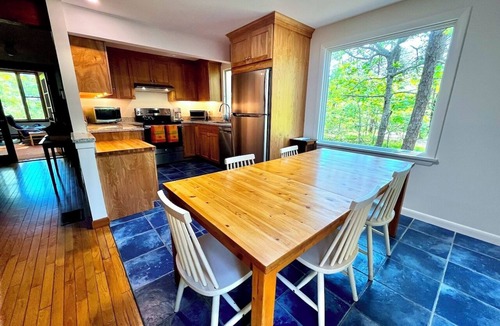Wellfleet House | Newly Updated Spacious Home in Quiet Wooded Area (1246)