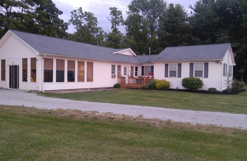 Ashtabula House | NEWPH'S LANDING Serving Geneva on the Lake "Strip" and Ashtabula Harbor