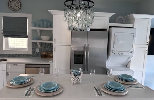 Portsmouth House | Newport County Coastal Retreat!