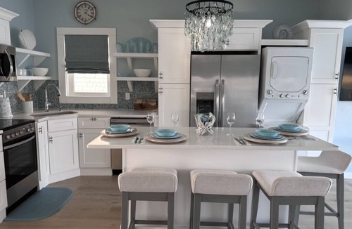 Portsmouth House | Newport County Coastal Retreat!
