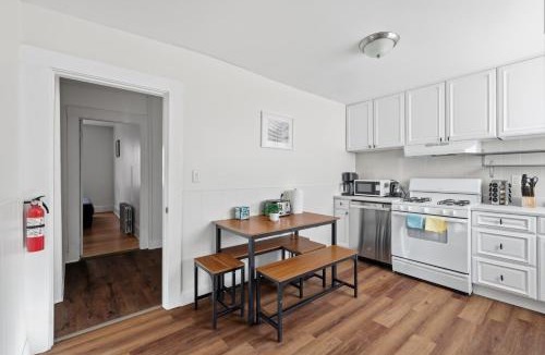 Nonantum Apartment | Newton Newly Renovated 3Br Apt