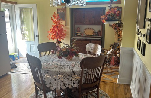 Pound House | NFL Draft Charming 4 bedroom House small town appeal Pound 35 min. from Stadium