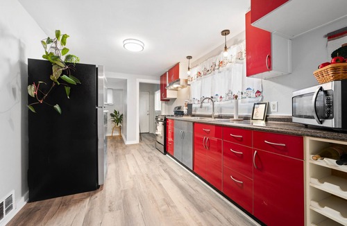 Pittsburgh House | NFL Draft Stay-Private Home Minutes from Acrisure Stadium-Sleeps 8- Park Free
