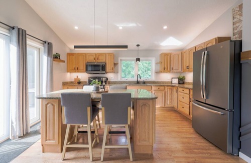 Goffstown House | NH Escape, 4 Bedroom, Pool, Hot Tub, Quiet Location