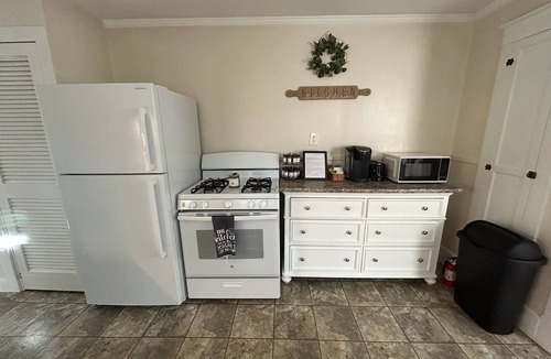 Brunswick Apartment | Nice 1-bedroom, groundfloor apt in Brunswick near Bowdoin