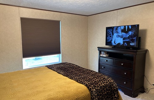 Newport House | Nicely Furnished Mobile Home