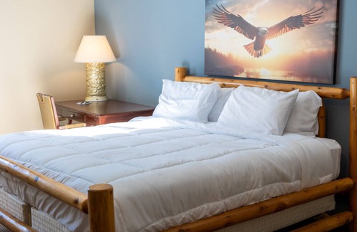 Nisswa Bed & Breakfast | Nisswa Hotel & Suites – Cullen Lake Jacuzzi King