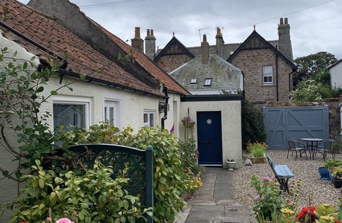 Crail Cottage | No50 - one bedroom cottage, south facing courtyard in Crail.