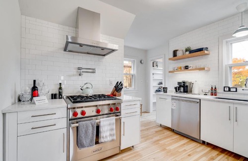 Hale House | Nokomis Blue
