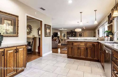 Indianapolis House | Nora Peace Retreat 2BR/1.5BA