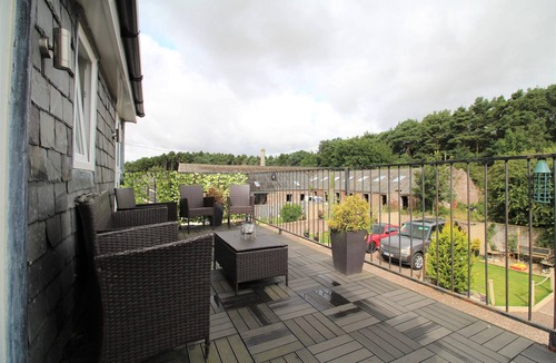 Berwick-upon-Tweed Cottage | Norham near Berwick - Sleeps 8 - 2 Bathrooms - 15 Mins Beach - Dog Friendly