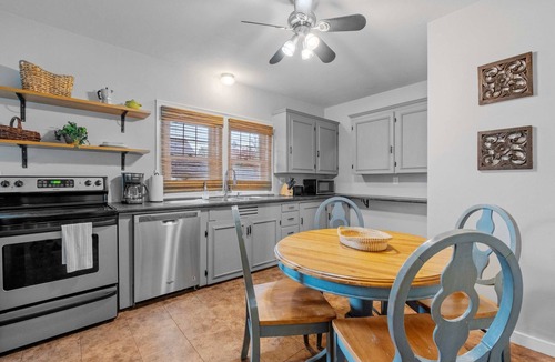 Manchester House | North End Single Family 4 Bed 2 Bath