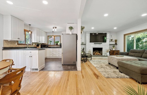 McCandless Township House | North Park Retreat 15min-Pittsburgh Smart Home