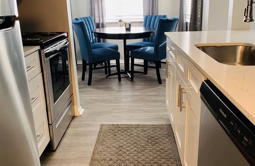 Castleton Apartment | NorthEast Retreat