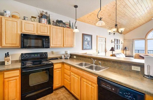 Two Harbors Condo | Northern Lakeside Haven with Pool & Lake Access