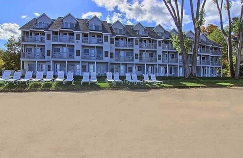 Traverse City Condo | Northern Michigan Charm, North Shore Inn Condo 209