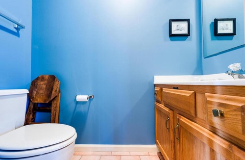 Chautauqua Apartment | NorthShore F4