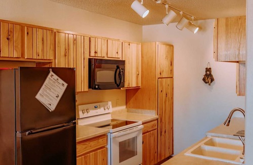 Puposky Villa | Northwoods Family Retreat - Steps to Resort Pool & Activities