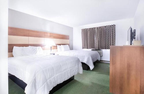 Minocqua Hotel | Northwoods Inn & Suites