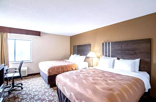 Milwaukee Hotel | Norwood Inn & Suites Milwaukee