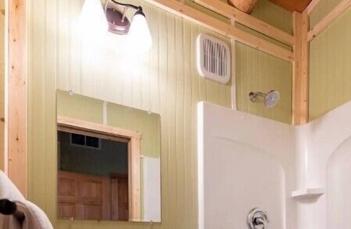 Shelbyville Cabin | Not your Mother’s Log Cabin!