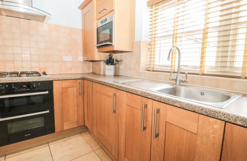 South Charlton Cottage | NURSERY COTTAGE, pet friendly, with a garden in Amble