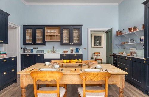 Thornhill Villa | Nuthatch House - Eleven Bedroom Villa, Sleeps 24
