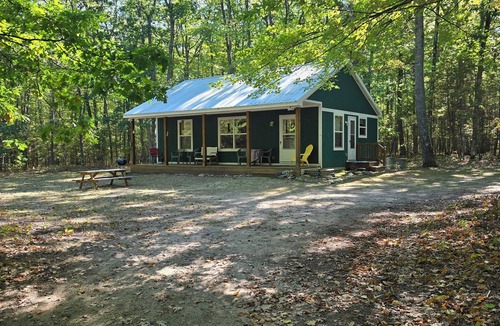Indian River Cabin | Oak Haven Cottage Secluded & Rustic near Burt Lake Sleeps 6