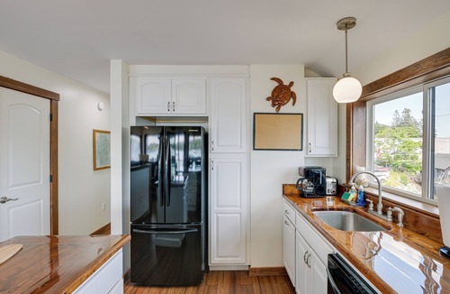 Manset Apartment | Ocean-View Apt in the Heart of Southwest Harbor!