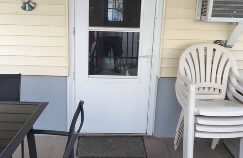 Old Orchard Beach Condo | Ocean View Condo 100 feet to the beach
