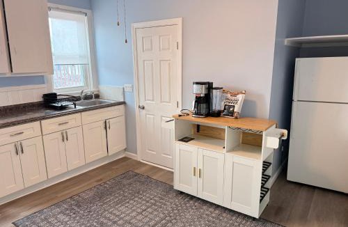 Hull Apartment | Ocean View Cozy Stay 1