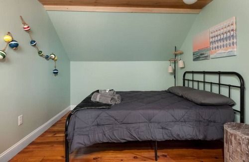 Ocean Park Condo | OCEAN VIEW | RENOVATED 3BD | ONE BLOCK FROM OCEAN