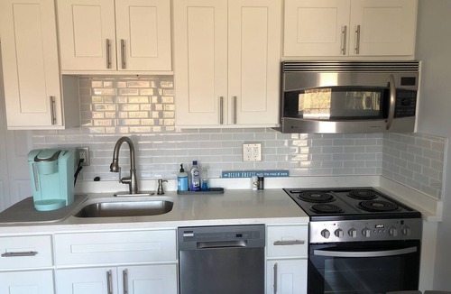 Rye Condo | Oceanfront 1-bedroom condo with Deck Views in Rye