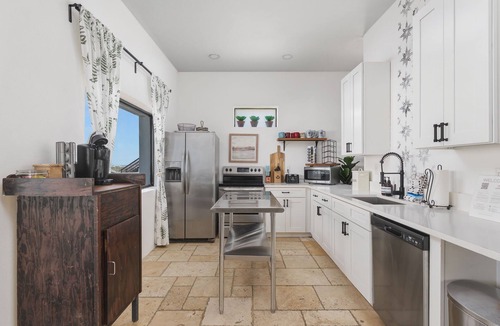 Vilano Beach House | Oceanfront 8/4 | Industrial Chic | Large Groups