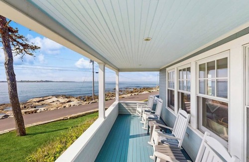 Ocean Point House | Oceanfront home incredible ocean views, deck & location