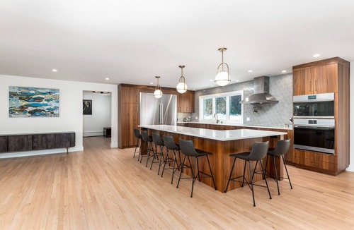 Falmouth Foreside House | Oceanfront - Luxury Modern Home - Heated Pool & Hot Tub - 10 min to Old Port