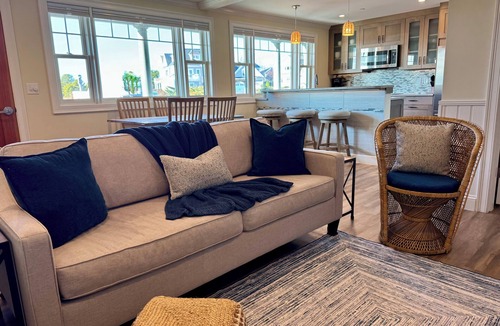 Pine Point Condo | Oceanfront Luxury Retreat on Pine Point Beach – Steps to the Sand