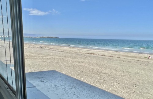 Hampton Condo | Oceanfront, private porch,unobstructed amazing panoramic views of Atlantic Ocean