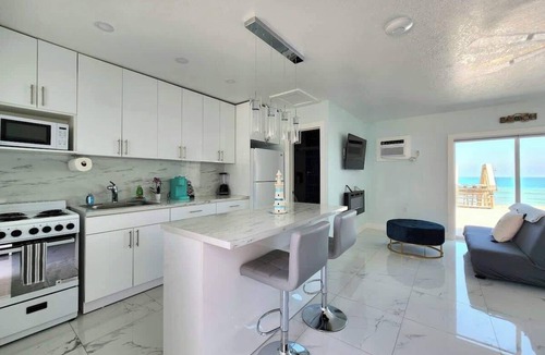 Melbourne Beach Apartment | Oceanfront Studio with Sunrise Views & Beach Access