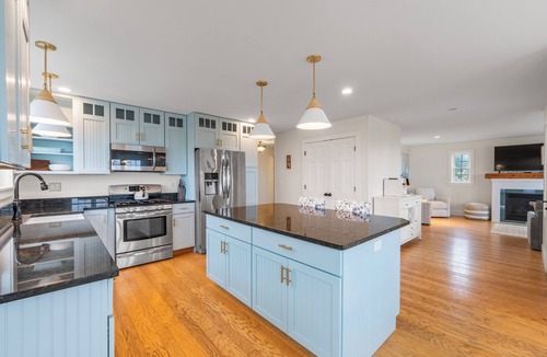 Mid-Coast and Islands House | Oceanside Oasis, New Listing, Steps from the Ocean, Perfect Bailey Isl Escape