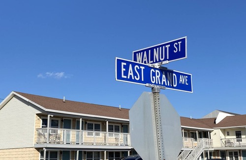 Old Orchard Beach Condo | Oceanview! Cozy Condo with Kitchen, Living Area, Porch, 2 Reserved Parking Spots