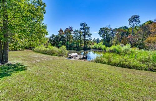 Sycamore Valley House | Ohio Hunter’s Cabin w/Pond Access: Pets Welcome!