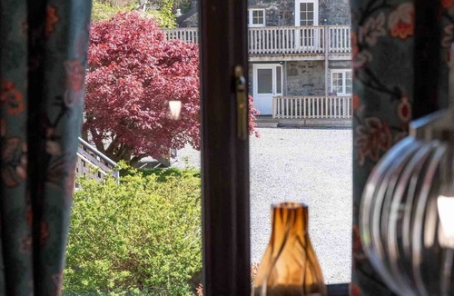 Slate Islands Cottage | Old Haybarn - a semi-detached cottage that sleeps up to 8 guests