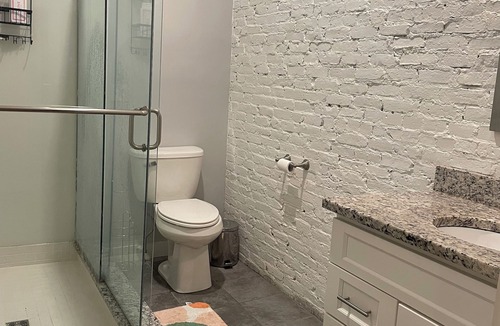 Downtown Portland Apartment | Old port apartment prime location